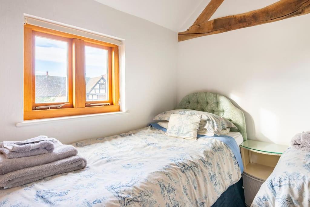 Coach House - Detached Cottage Within 135 Acres 布罗姆亚德 外观 照片