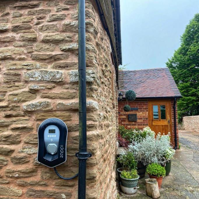 Coach House - Detached Cottage Within 135 Acres 布罗姆亚德 外观 照片
